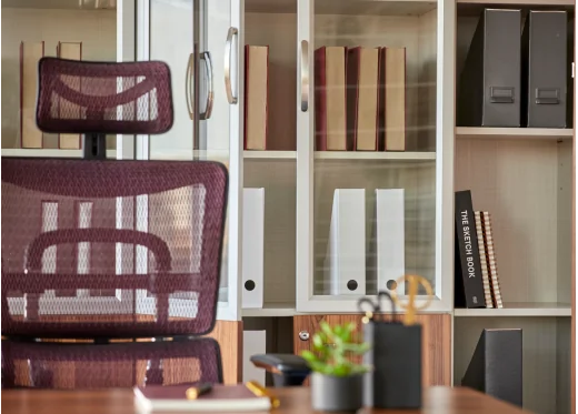ergonomiczny fotel biurowy burgund
