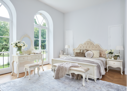 sypialnia glamour z toaletką