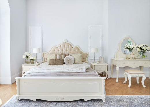 sypialnia z toaletką