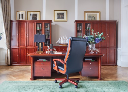 fotel gabinetowy obrotowy czarny