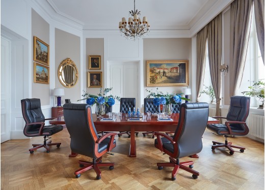 Fotel skórzany CONSUL