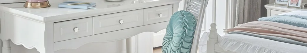 Stylowe biurka do domu – idealne nie tylko do home office