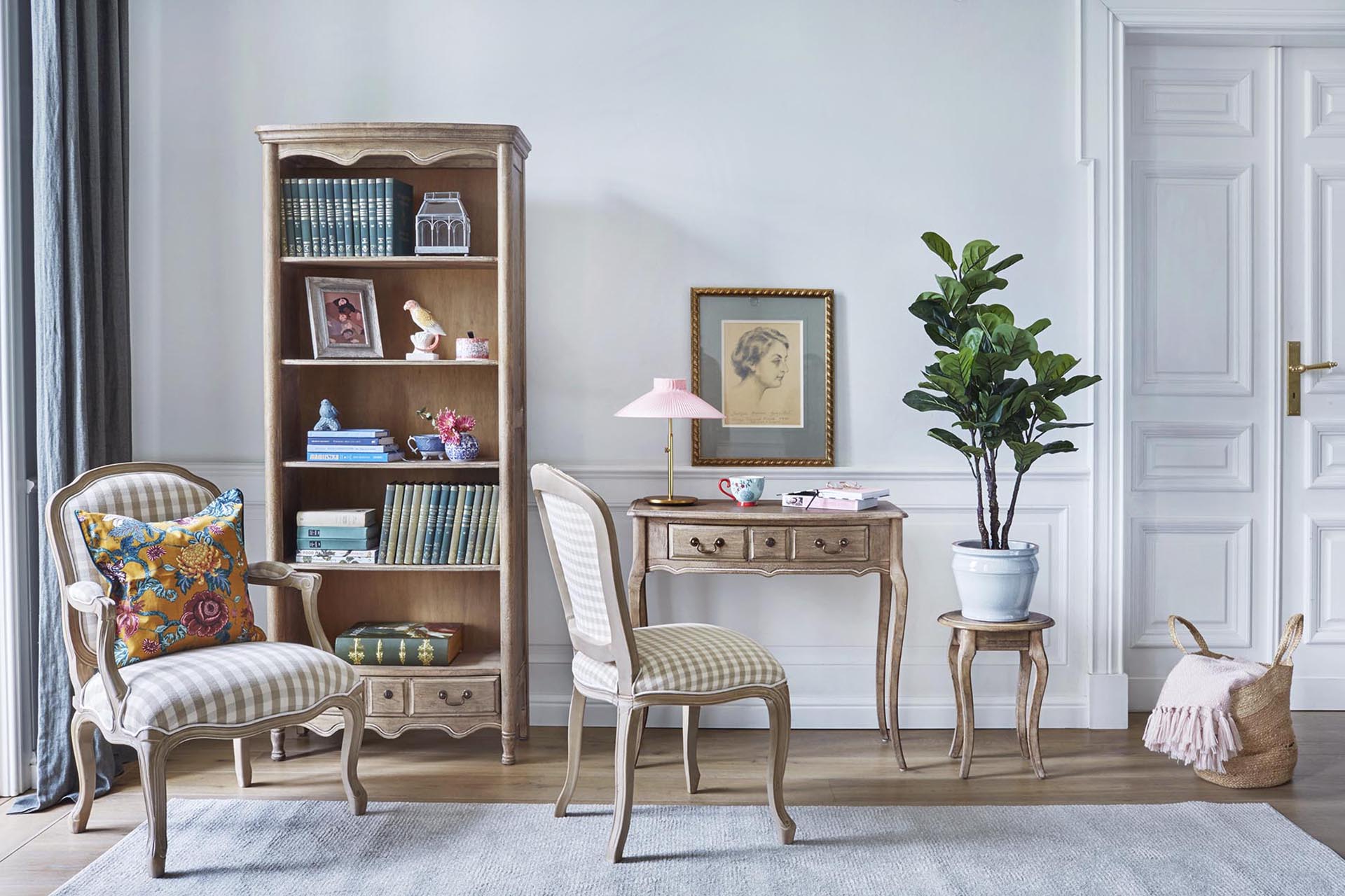 biblioteczka drewniana